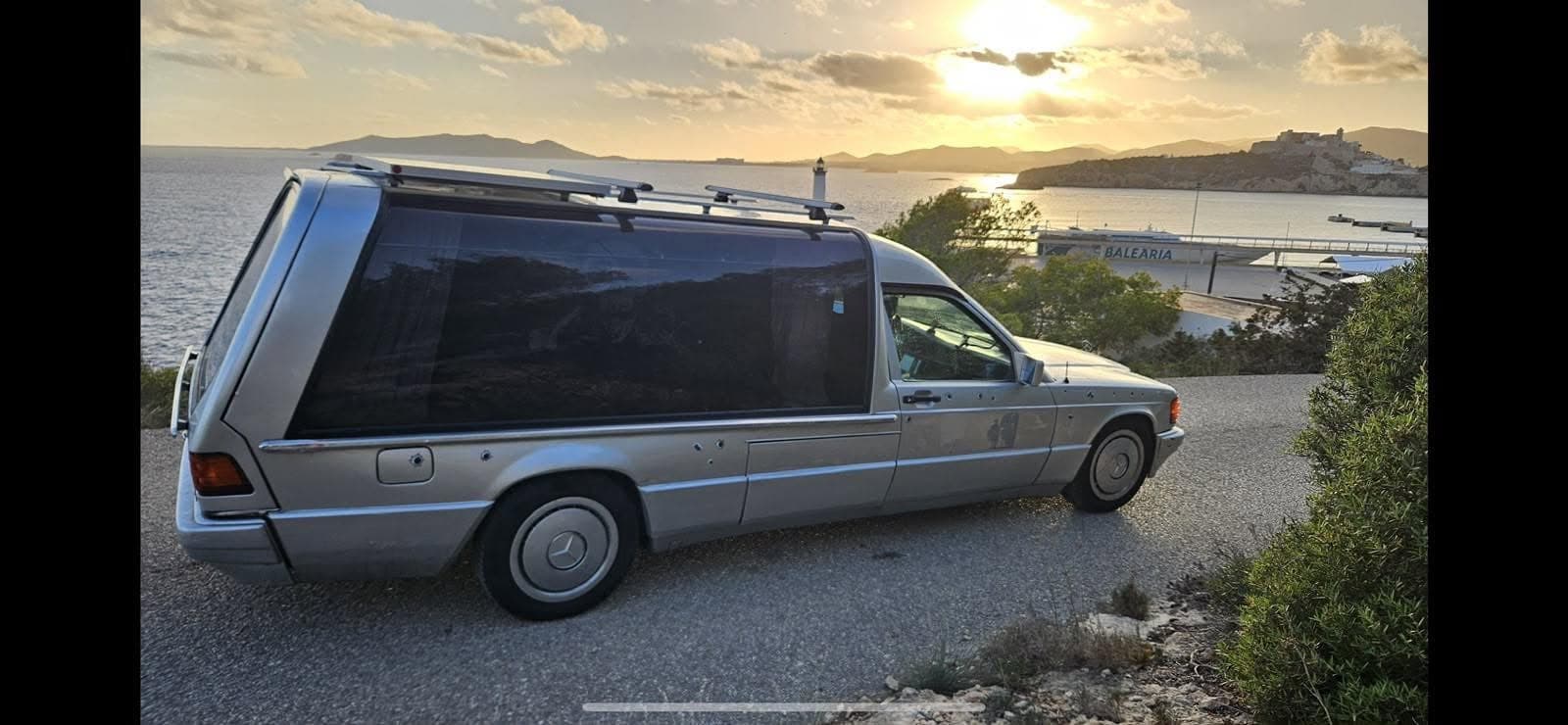 Hearse camper · Ibiza build